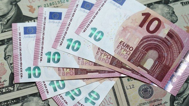 Проф. Григорий Вазов: България ще влезе в еврозоната най-рано след 5-7 години