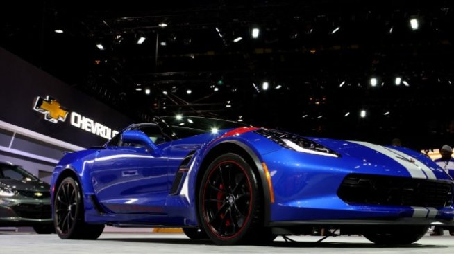 Първият Corvette за 2020 г. е продаден на благотворителен търг за 3 млн. долара