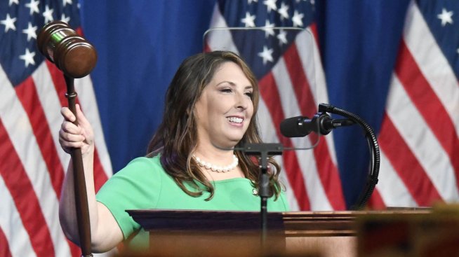 Председателят на Републиканската партия в САЩ се оттегля