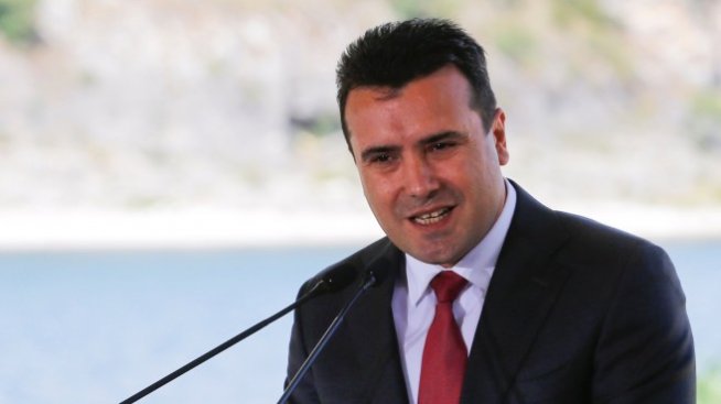 Скопие очаква покана за НАТО до дни