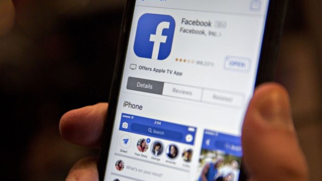 Facebook отчете ръст на приходите, но и на разходите