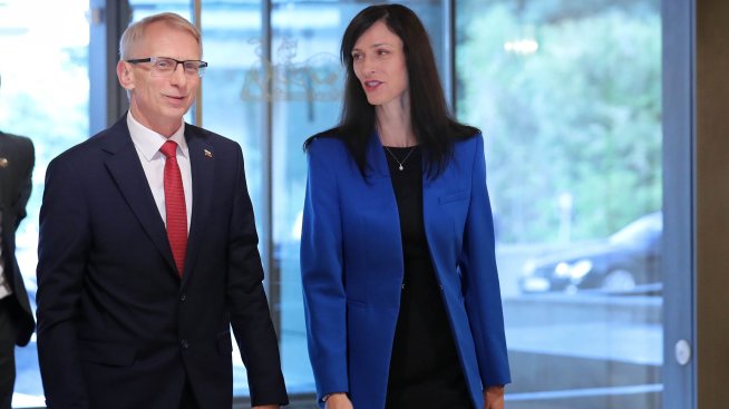 БСП и „Възраждане” искат вот на недоверие на кабинета „Денков-Габриел”