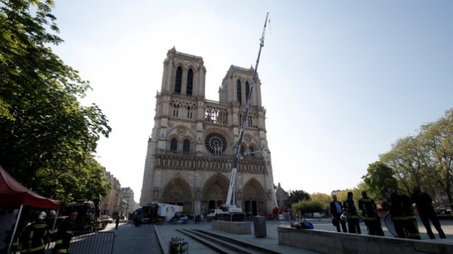 Реставрацията на Нотр Дам ще зависи от мелодията на всеки един камък