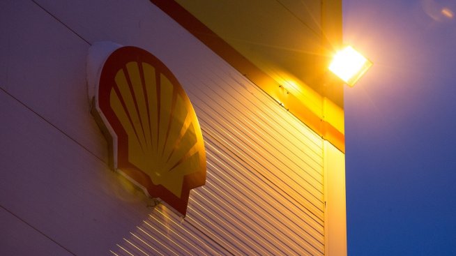 Shell започва обратно изкупуване на акции за 3,5 млрд. долара след силна печалба