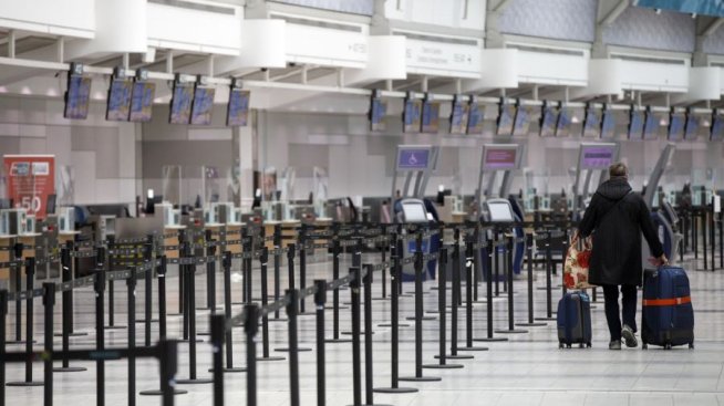 Aвиоиндустрията очаква рекорден брой пътници през 2025 г.