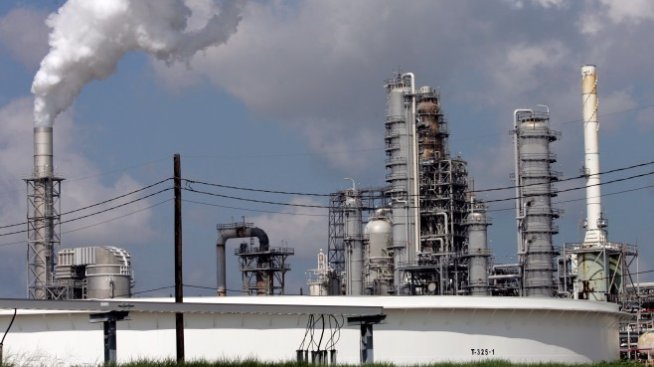 Chevron и Exxon Mobil обмислят да се включат в наддаването за Endeavor Energy