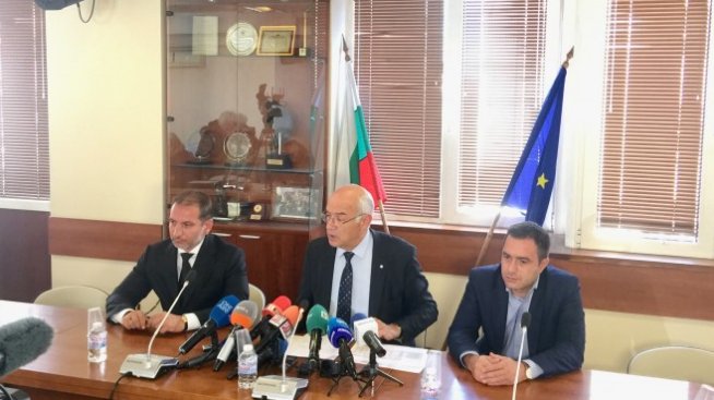 Ив. Иванов: Парното и токът няма да поскъпват до края на отоплителния сезон