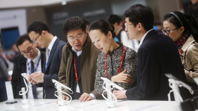 Huawei, Xiaomi и Lenovo скоро могат да отнемат короната на Apple