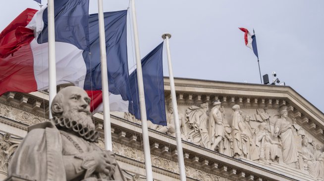 Moody's сви кредитната перспектива на Франция на фона на политическата криза