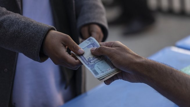 Афганистанската валута се представя най-силно в света през третото тримесечие