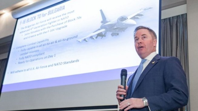Първите шест самолета F-16 ще бъдат доставени на българските ВВС през 2023 г. 