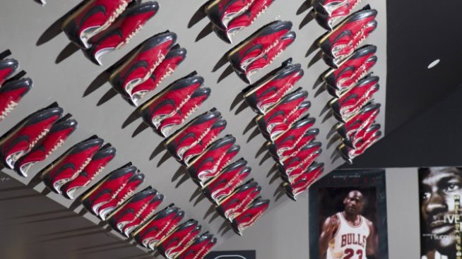 По-високите разходи препънаха Nike