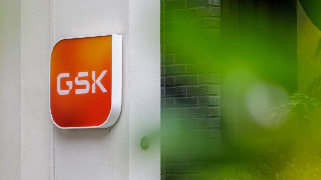 Фармацевтичните GSK и Novartis се разминаха в очакванията си за печалба