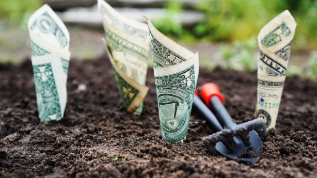 Тихомир Безлов: Сагата с офшорните сметки на политиците е предизборна акция 