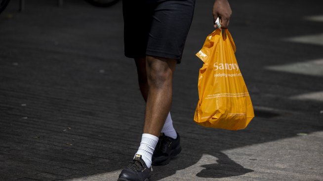 Sainsbury's отчете по-високи приходи след забавяне на инфлацията при храните