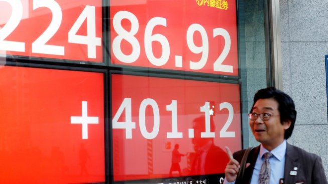 Азиатските борси завършиха на зелено въпреки петролните намерения на Рияд