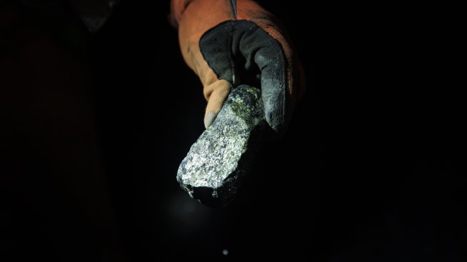 Китай преобърна с краката нагоре пазара на стратегически важни суровини