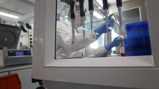 GSK повиши прогнозата за печалбата и продажбите преди оттеглянето на изпълнителния директор