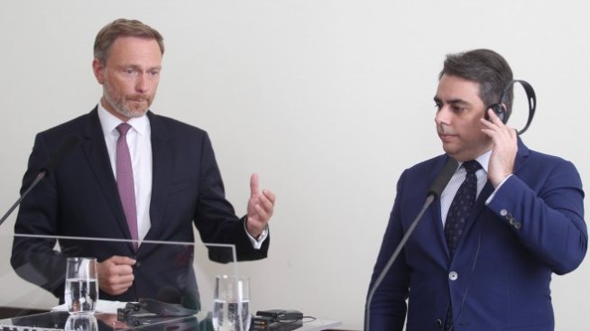 FAZ: България иска еврото, но иска ли еврото България?