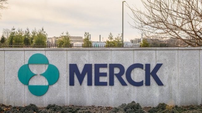 Merck очаква продажбата на молнупиравир да ѝ осигури до 7 млрд. долара приходи