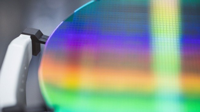 Все още не се вижда краят на глобалния недостиг на полупроводници