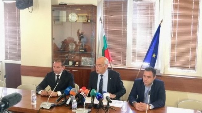 Пламен Младеновски оттегли кандидатурата си за председател на КЕВР