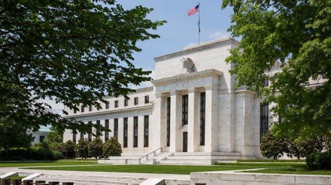 Фед Бостън: Програмата в помощ на малкия и среден бизнес е готова за действие