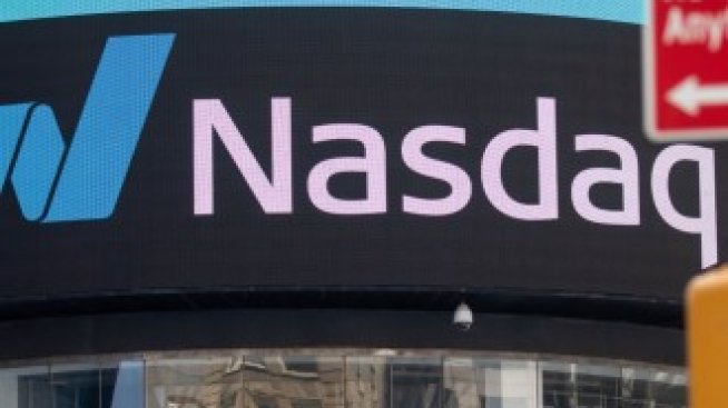 Apple и Microsoft извеждат Nasdaq до рекорден връх*