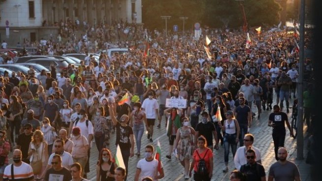 Антиправителствените протести продължават 26-и пореден ден