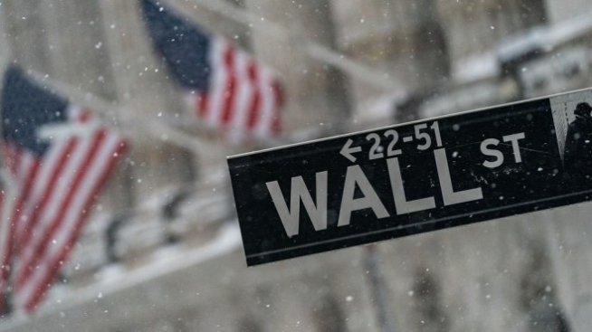 Nasdaq записа 2,5% понижение след слабо представяне на технологичния сектор