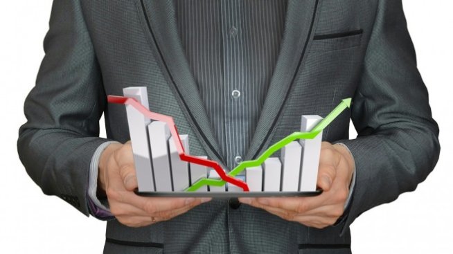 Продажбите в промишлеността, строителството и търговията на фокус през седмицата