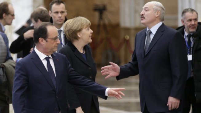 Телефонен разговор на Меркел с Лукашенко ѝ довлече критики