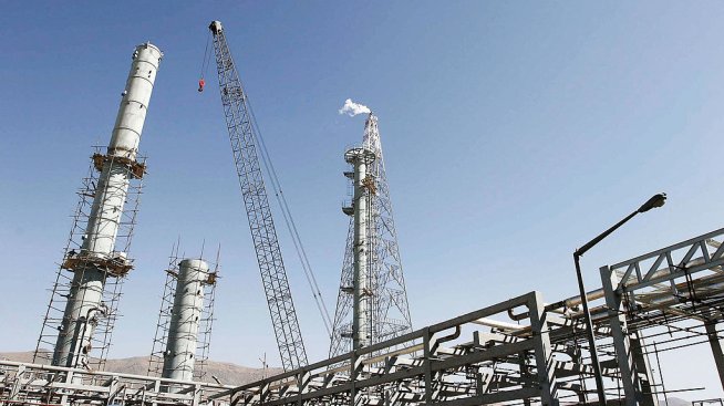 Иран спира износа на нефтохимически продукти до второ нареждане
