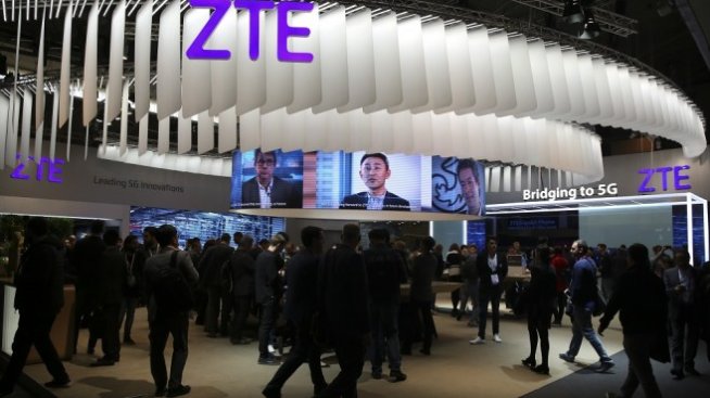 Нов проектозакон потопи цената на акциите на ZTE с над 23%