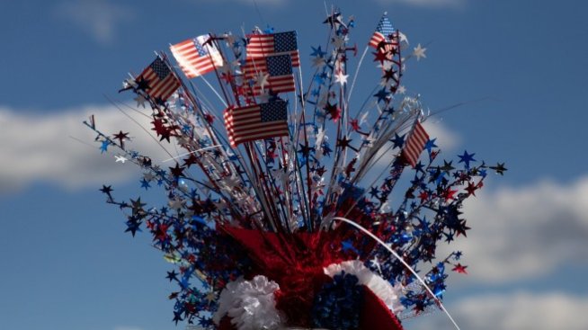 Разделената Америка все още може да води Запада