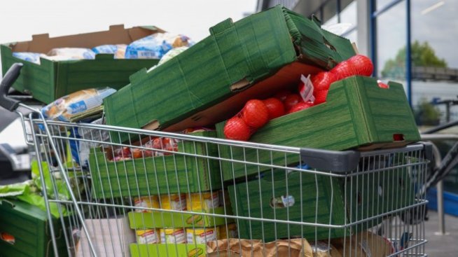 Продажбите на дребно у нас са се завърнали към растеж през май