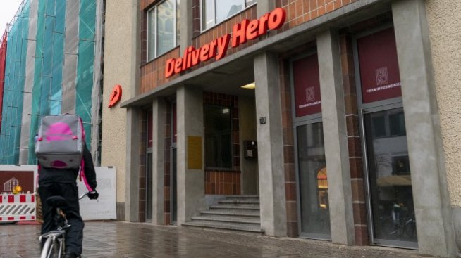 Доставчикът на храна Delivery Hero влиза през август в Dax 
