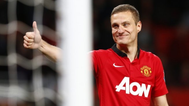 Кои са трансферните удари и издънки на Острова