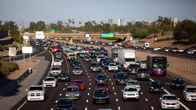 Американският регулатор за пътна безопасност съкращава 4% от работната си сила