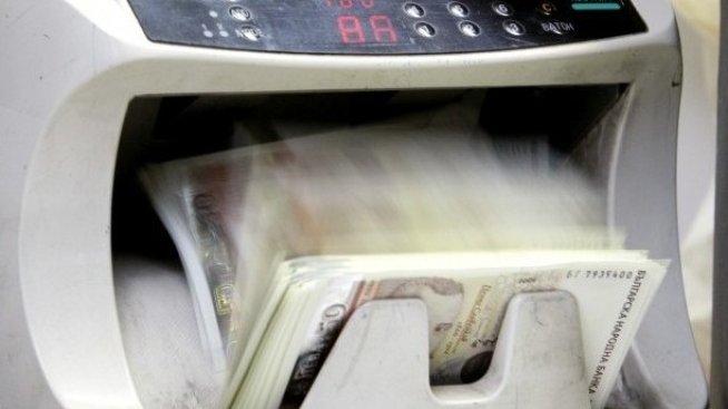 Лихвите по депозитите на бизнеса растат минимално през март