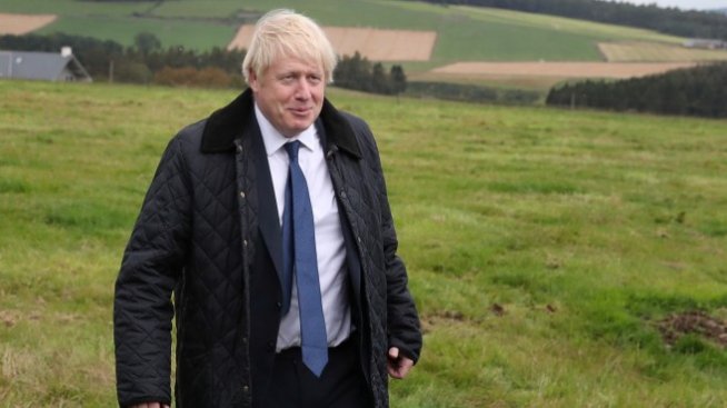 Британски депутати се готвят да съдят Джонсън, за да се отложи Brexit