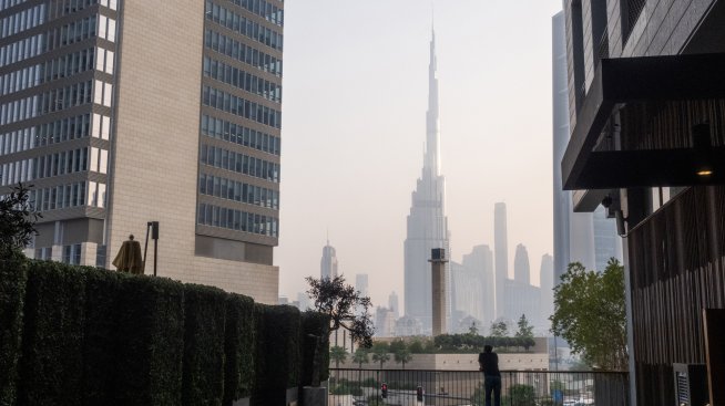 Нажеженият имотен пазар в Дубай започва да привлича големи фондове