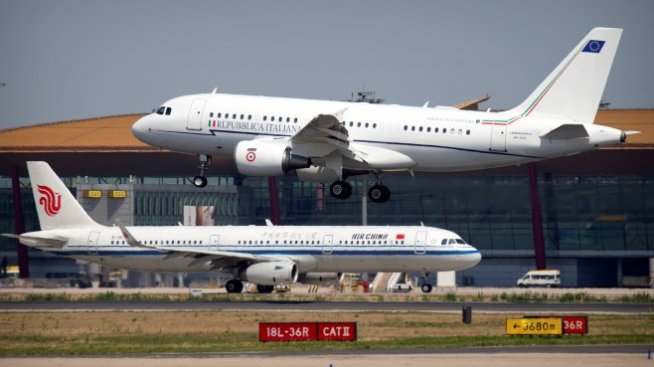 Валутни колебания и политическото напрежение тревожат Airbus 