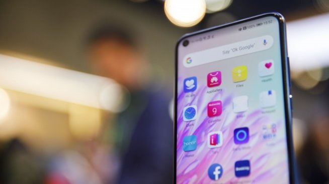 Huawei се подготвя да продаде части от бизнеса си за смартфони Honor?