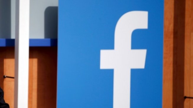 Facebook тества тематични списъци с новини