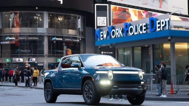 Богатството на шефа на Rivian надхвърли 2 млрд. долара два дни след IPO-то