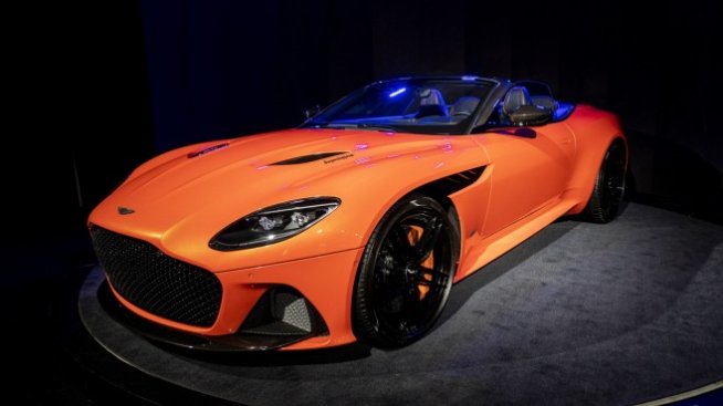 Aston Martin залага на онлайн продажбите в битката с големия си инвентар