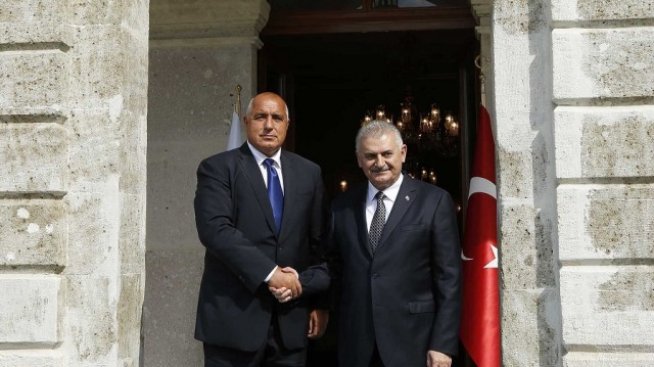 Борисов и Йълдъръм призоваха за европейска солидарност в кризата с мигрантите