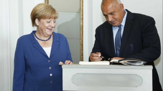 Меркел е обещала подкрепа на България в бежанската криза