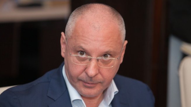 Станишев и Вебер начело на ЕП за по половин мандат?